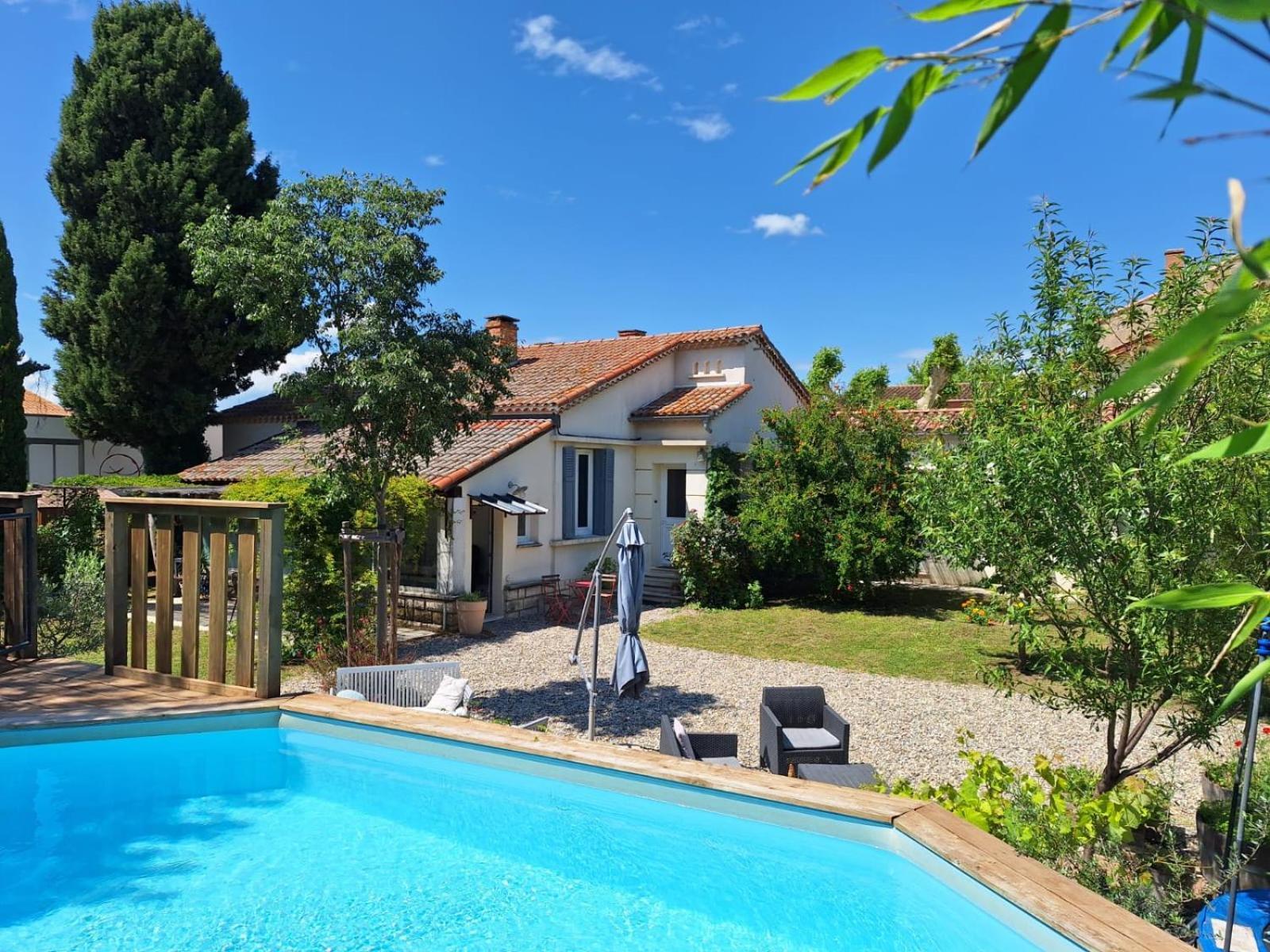 Maison Avec Piscine Dans Village Provencal. Courthezon Exterior photo